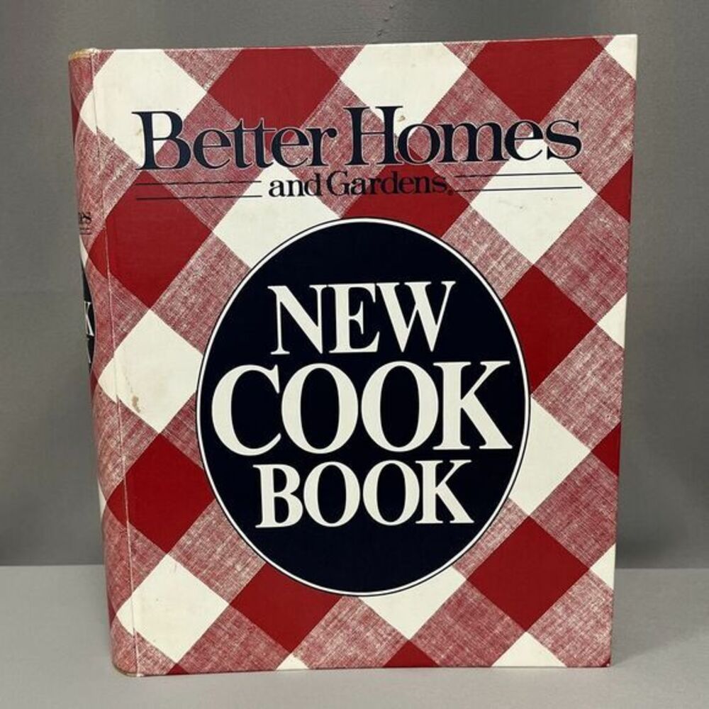 Better Homes and Gardens New Cook Book Vintage 1981 Ring-Bound Recipe Collection